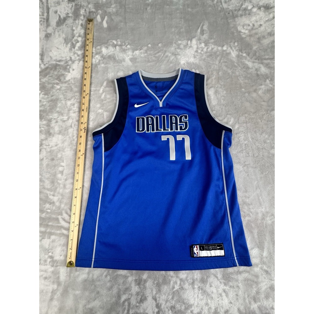 NIKE DRI-FIT NBA DALLAS MAVERICKS LUKA DONCIC #77 YOUTH Large JERSEY